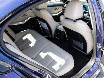 BMW Rad 3 330d xDrive A/T - 15