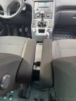 Peugeot 5008 1.6 hdi - 15