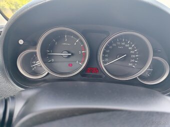 Mazda 6 2.0 diesel (103 kW) – investovaných 5 500 €
 - 15