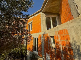 Luxus pri mori – rozostavaný dom len 55 m od pláže - 15