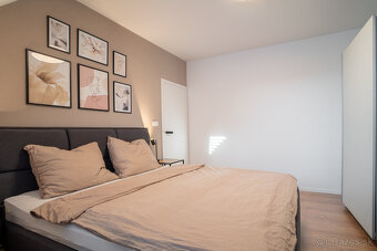 Na predaj štýlový 3-izbový mezonet v historickom centre Trna - 15