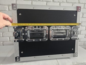 Predám 19" Rack 8U Pro Double Door Profi - 15
