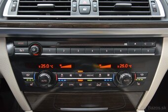 BMW rad 7 3.00 xDrive SR voz, B&O hudba, TOP výbava - 15