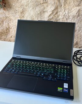LENOVO Legion 7 Pro-RTX 4090-i9 14900HX-ZÁRUKA skoro 3 roky - 15