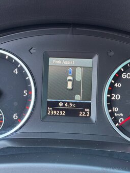 Volkswagen Tiguan 2,0 TDI Bluemotion - 15