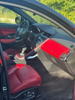 Jaguar E-Pace P200 R-Dynamic SE AWD - 15