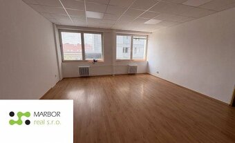 Na prenájom kancelársky priestor - v OC GASTRODOM v KE na Ml - 15