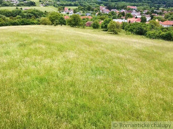 Dom na výnimočnom pozemku o rozlohe 15975m2 s prekrásnym v - 15