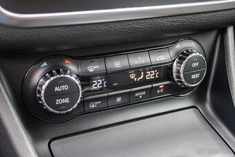 Mercedes-Benz GLA 200 d 4MATIC - 15