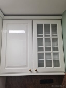 Moderná kuchynská linka so spotrebičmi - 15