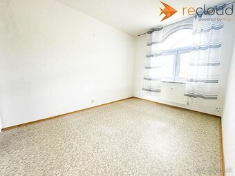 2 izbový byt s balkónom a nádherným výhľadom n ul. J Bottu v - 15