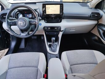 Toyota Yaris EXECUTIVE + VIP - 15