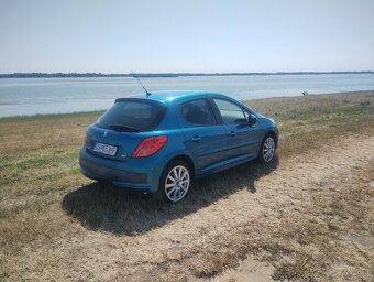Peugeot 207 1,6hdi - 15