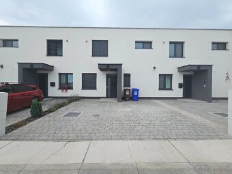 5 izbový čiastočné zariadený rodinný dom, Hviezdoslavov - 15