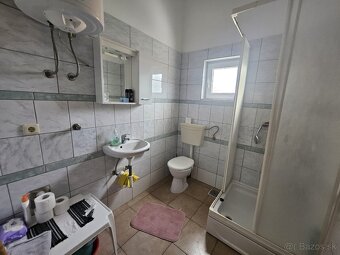Chorvátsko, apartmánový dom so 6 apartmánmi, 1320 metrov od - 15