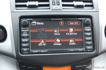 Toyota RAV4 2.0 benzín - 15