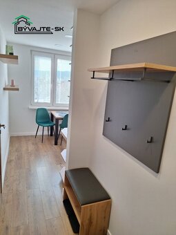 PRENAJATÝ Krásny jednoizbový byt v Prievidzi s výhľadom n - 15