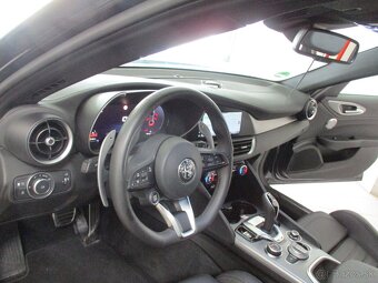 Alfa Romeo Giulia Sprint Q4 2.0 Turbo 206 kW (280 PS) - 15