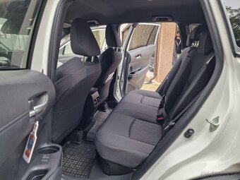 Toyota Corolla Cross 1.8 Hybrid Style e-CVT 140k (v Záruke) - 15