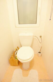 Na predaj príjemný 3 izbový byt Trenčín – Juh,výhľad balkón - 15