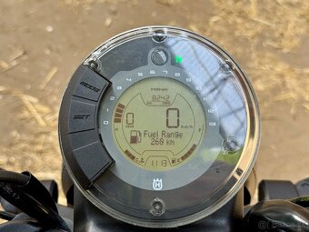 Predam Husqvarna Svartpilen 125 2023 - 15