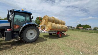 Príves za traktor na balíky sena slamy lucerky - 15