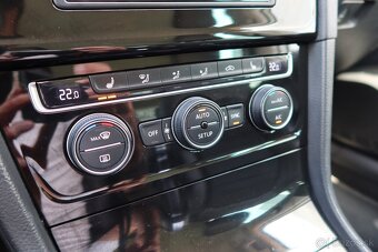 Volkswagen Golf 7 Variant Highline 1.4 TSI 90 kw, DSG, Xenon - 15