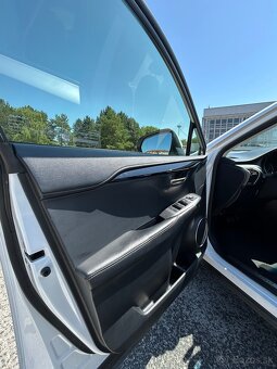 Lexus NX 300h Confort vybava rv 2016 4x4/ Vymena za lexus - 15