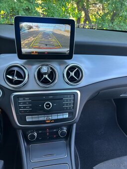 Mercedes-Benz GLA - 15