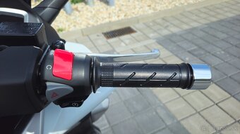 Honda FORZA 300 (nss 300) - 15