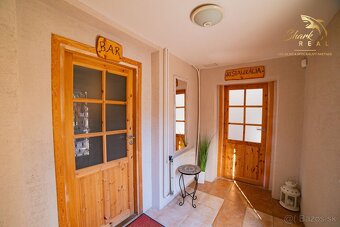 VÝRAZNÁ ZĽAVA Očarujúci penzión s reštauráciou, bazénom, we - 15