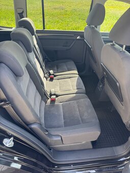 VW Touran 2.0 TDI DSG 7 Miestny - 15