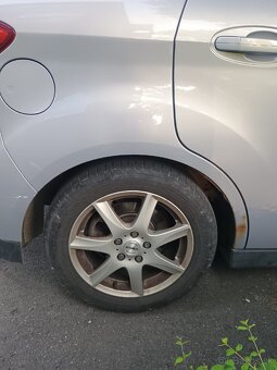 Ford CMax 1,6 benzín - 15