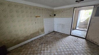 RD s pozemkom 1162 m2 v obci Jur nad Hronom - 15