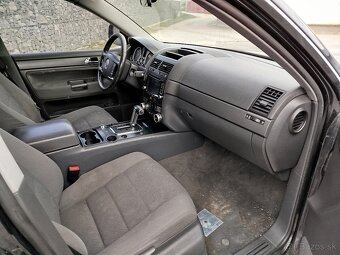 Volkswagen Touareg 2.5 R5 TDI – 4x4, rok 2005 AUTOMAT - 15