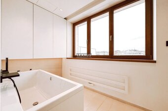 | Penthouse s dvoma terasami na pešej zóne Starého Mesta - 15