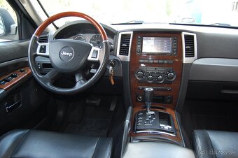 Jeep Grand Cherokee - 15