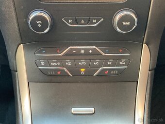 Ford S-MAX 2.0 140kW 8at ZARUKA km - 15
