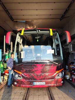 Čelné sklo pre autobus Setra 500 hd s montážou - 15