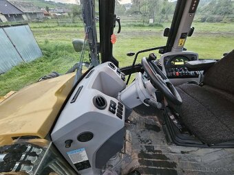 CAT traktorbager 444F2 - 15