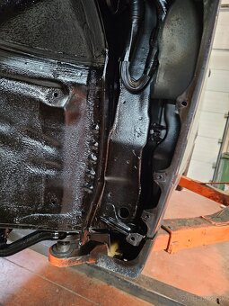 Mitsubishi grandis 2.0 100 kw - 15