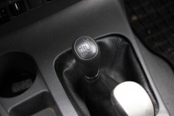 Toyota Hilux DC 3.0 I D-4D Sol A/T, 126kW, A5 08/2012 - 15