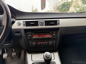 BMW Rad 3 Touring 318d 122k - 15