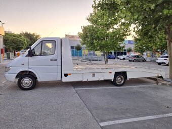 Predam Mercedes-Benz odťahove vozidlo - 15