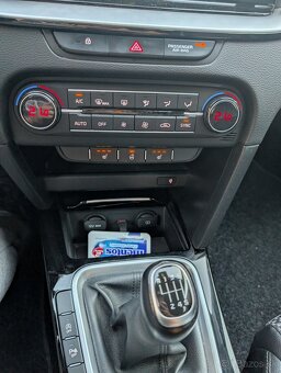 KIA XCeed 1.5 T-GDi GOLD Hatchback Manuál - 15