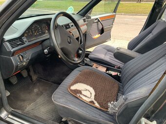 Mercedes 124 230e 1992 97kw 380 000km BA - 15