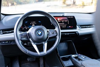 BMW IX1 e Drive20 elektromobil 2024, 9500km - 15