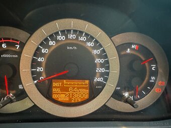 Toyota RAV4 - 15