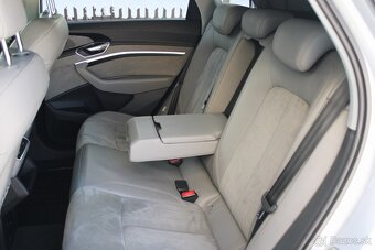 Audi E-tron 50 quattro S line - 15