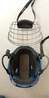 korčule a prilba Bauer - 15